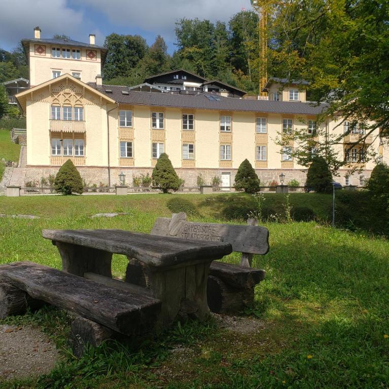 Königliche Villa - Watzmannblick - nahe Zentrum und Bahnhof - Apartment mit 1 Schlafzimmer - 1