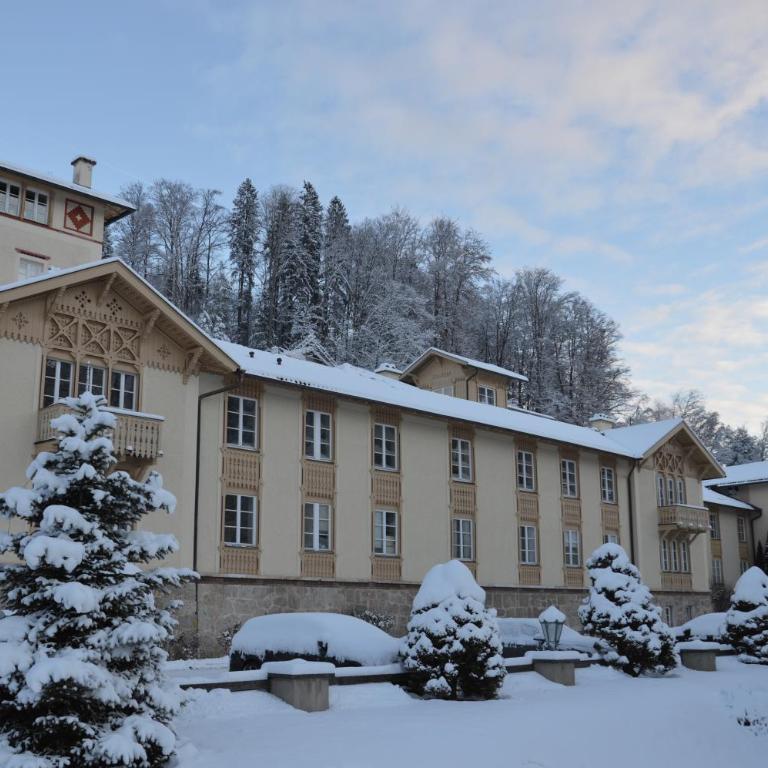 Königliche Villa - Watzmannblick - nahe Zentrum und Bahnhof - Apartment mit 1 Schlafzimmer - 2
