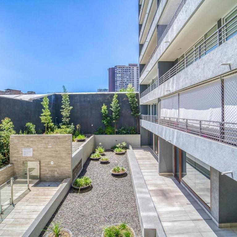Live Ñuñoa with Pool & Wifi in Metro Irarrázaval - Two-Bedroom Apartment - 4