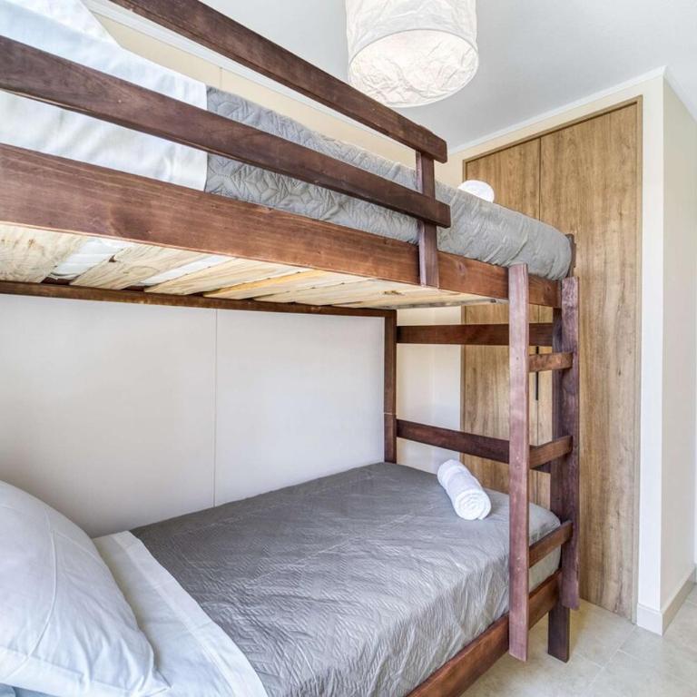 Live Ñuñoa with Pool & Wifi in Metro Irarrázaval - Two-Bedroom Apartment - 11