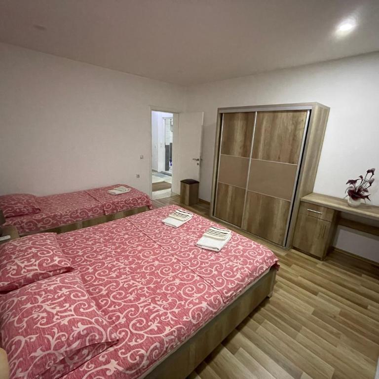 Apart Sara - Apartman sa 3 Spavaće Sobe i Pogledom - 1