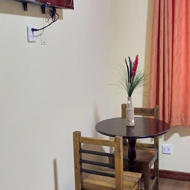 Casa Sajama 121 - Habitación Doble con baño privado - 2 camas - 3