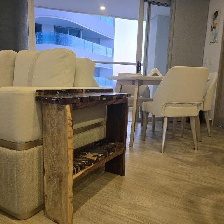 Brand New, Perfectly Located 2-2 in CieloMar! - Three-Bedroom Apartment - 16