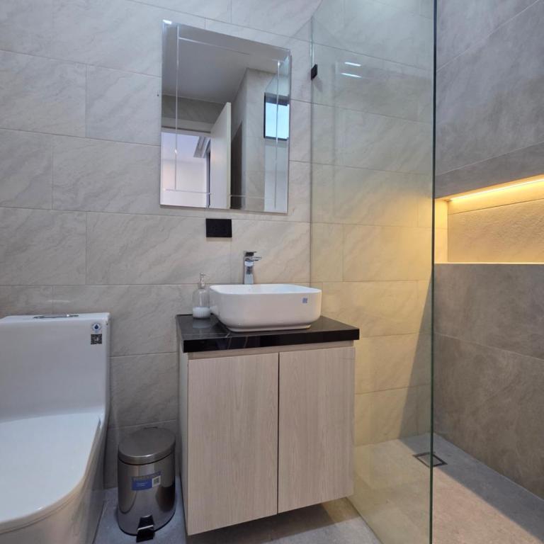 Greenport Plaza De lujo, 3 camas, piscina, jacuzzi, crucitas mejor sector, cerca de todo - Two-Bedroom Deluxe Apartment with Balcony - 9