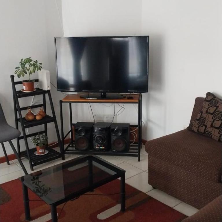 Departamento a pasos de la playa - Three-Bedroom Apartment - 3