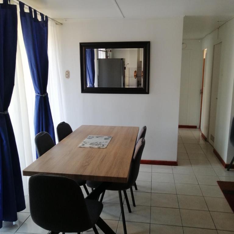 Departamento a pasos de la playa - Three-Bedroom Apartment - 10