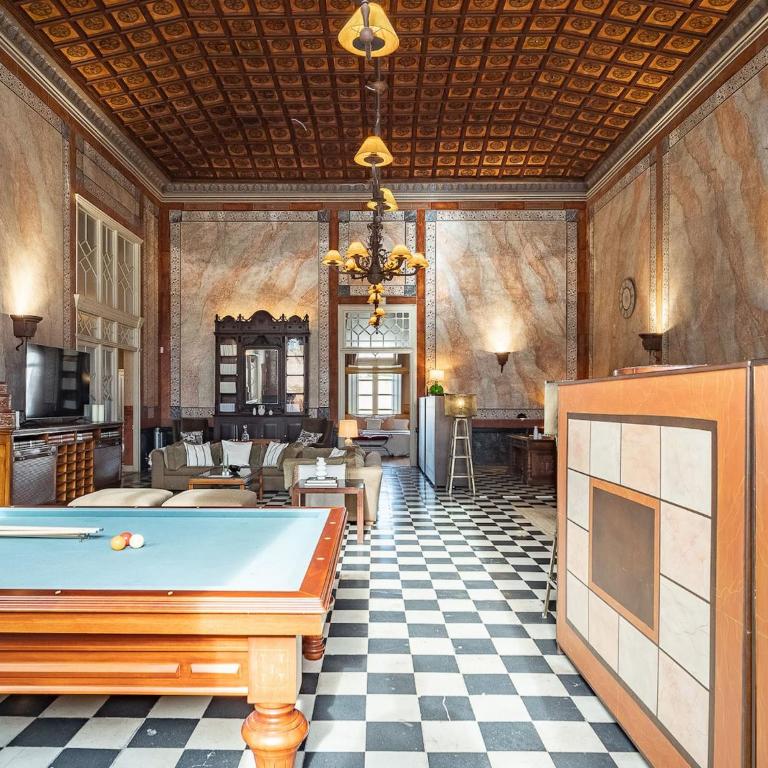 Casa Indiana en el corazón de Begur con azotea - Villa - 2