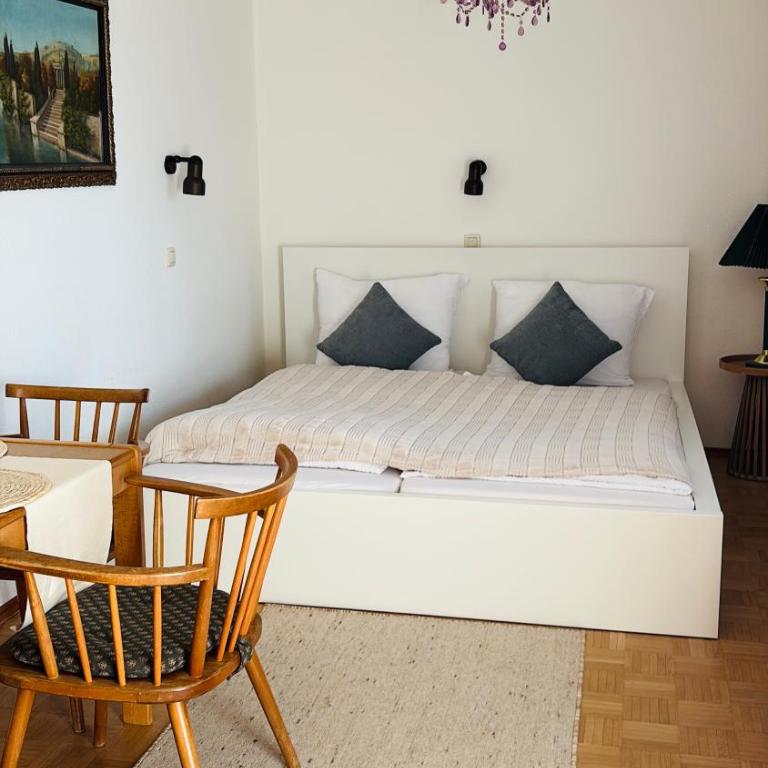 Ferienwohnungen an der RupertusTherme - Apartment mit 1 Schlafzimmer und Gartenblick - 8