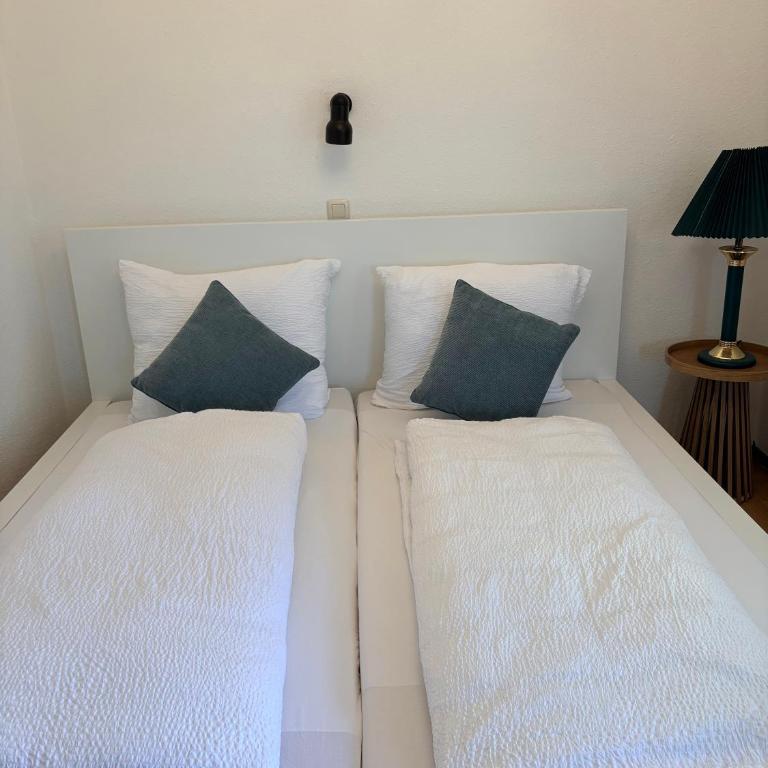 Ferienwohnungen an der RupertusTherme - Apartment mit 1 Schlafzimmer und Gartenblick - 11