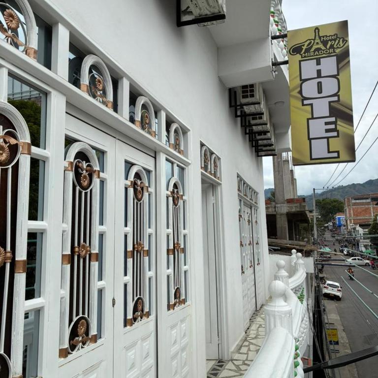 Hotel Paris Mirador - Triple Room with Balcony - 2
