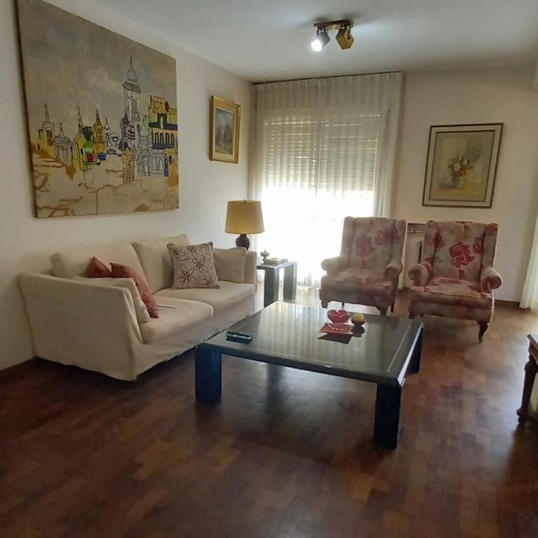 Amplio departamento céntrico con cochera - Apartamento de 3 dormitorios - 5