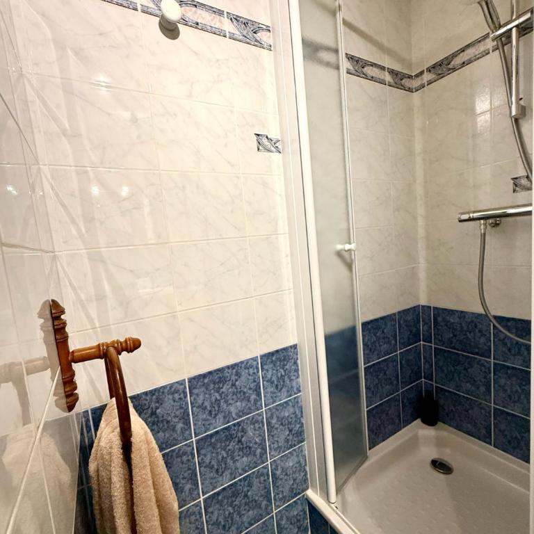Havre de paix face au lac - Jardin, bain nordique & BBQ - Maison 2 Chambres - 29