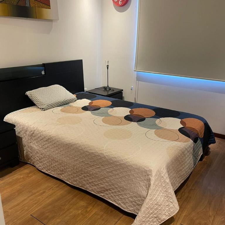 Apartamento de Lujo con Ubicación Privilegiada - Three-Bedroom Apartment - 33