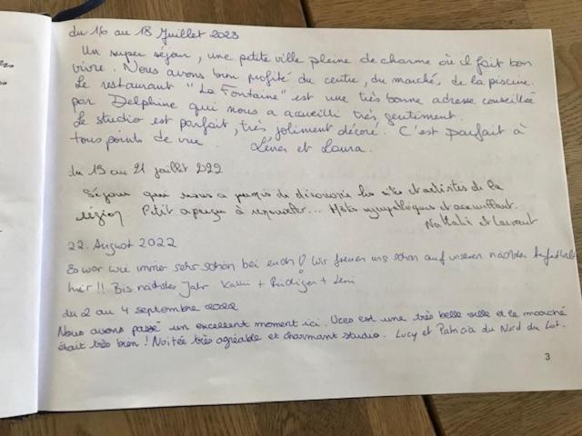 Chez Delph Studio independant a Uzes Secteur Haras et Bowling parking privé et gratuit - Appartement 1 Chambre - 22
