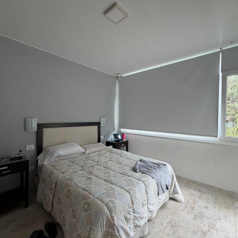 Excelente Casa Moderna en Villa Gesell Zona Norte - Three-Bedroom House - 22
