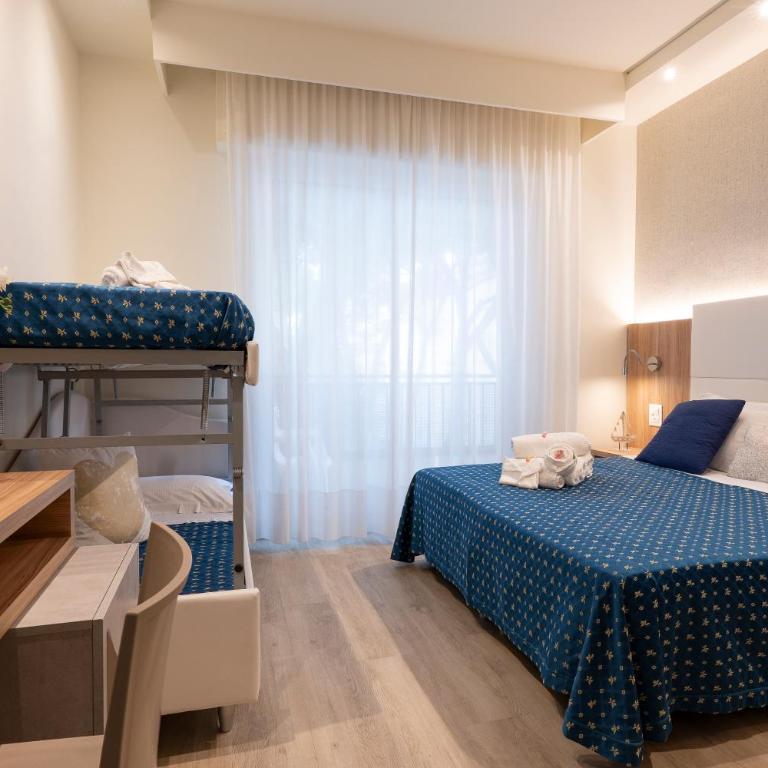 Hotel Reggiana - Superior Quadruple Room - 3