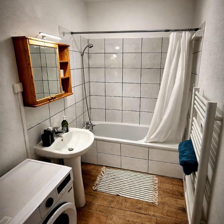 Cozy & quiet studio, comfortable, free parking - Appartement 1 Chambre - 2