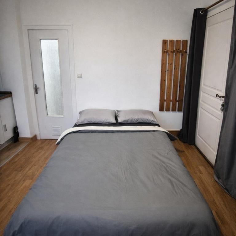 Cozy & quiet studio, comfortable, free parking - Appartement 1 Chambre - 8