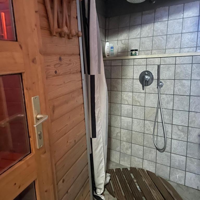 Casa Yuliya 11 - Double Room with Private Bathroom - 2