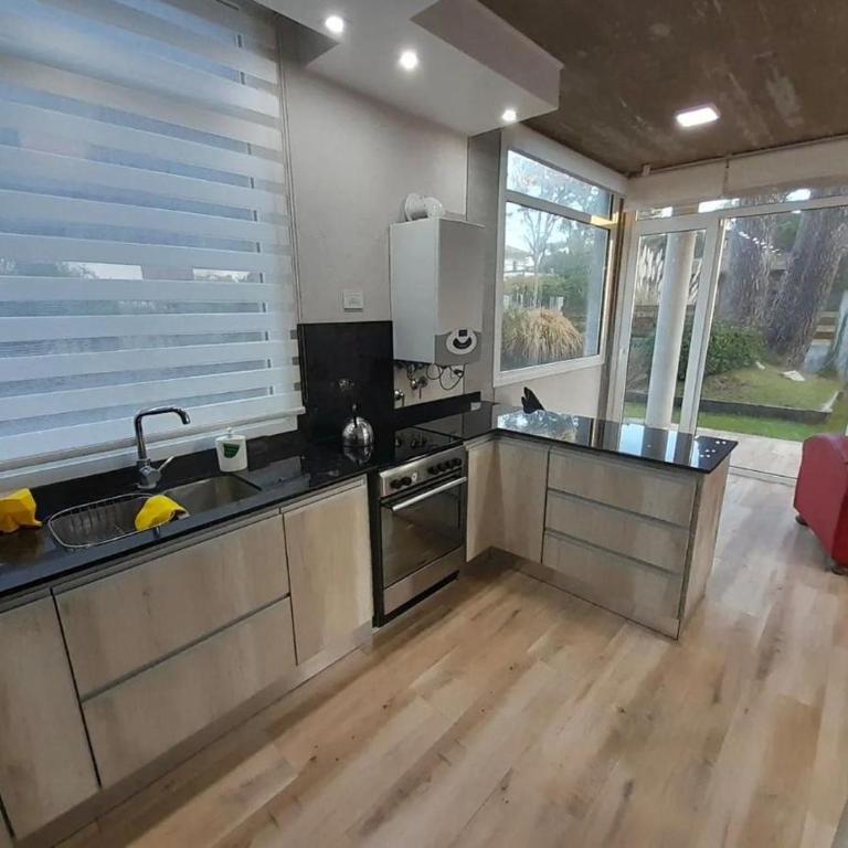 Casa Moderna Villa Gesell, Zona Norte - Three-Bedroom House - 7