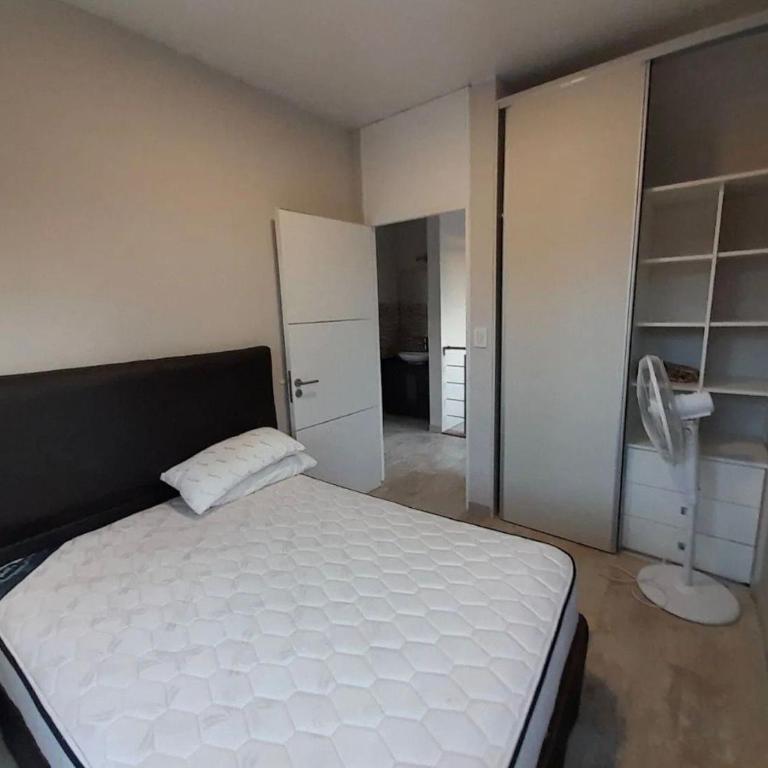 Casa Moderna Villa Gesell, Zona Norte - Three-Bedroom House - 22