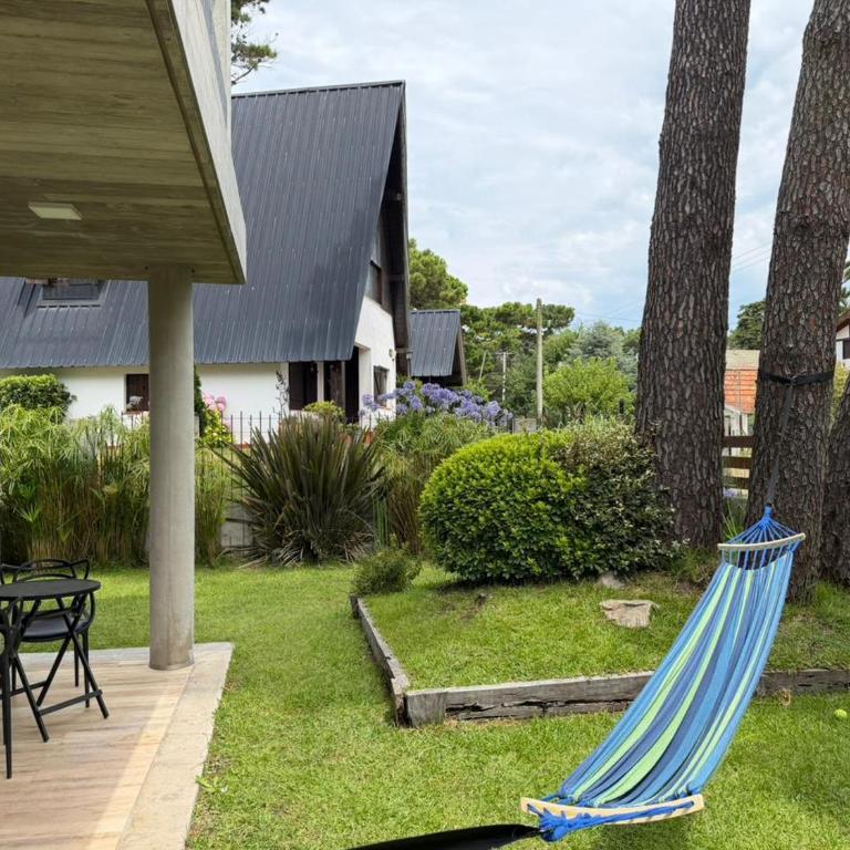 Casa Moderna Villa Gesell, Zona Norte - Three-Bedroom House - 25