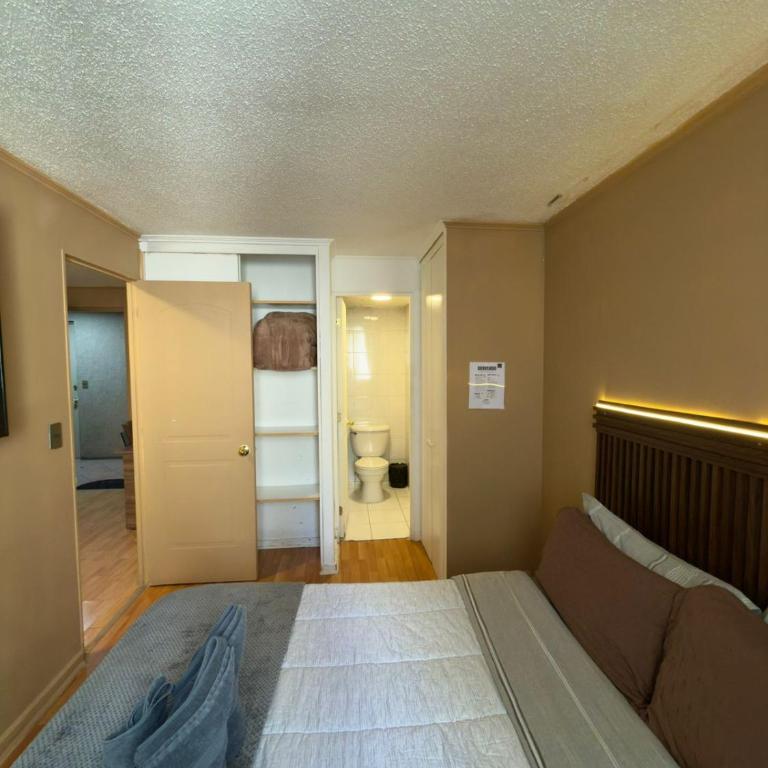 Stay Teatinos Santiago - Deluxe One-Bedroom Apartment with Garden View - 2