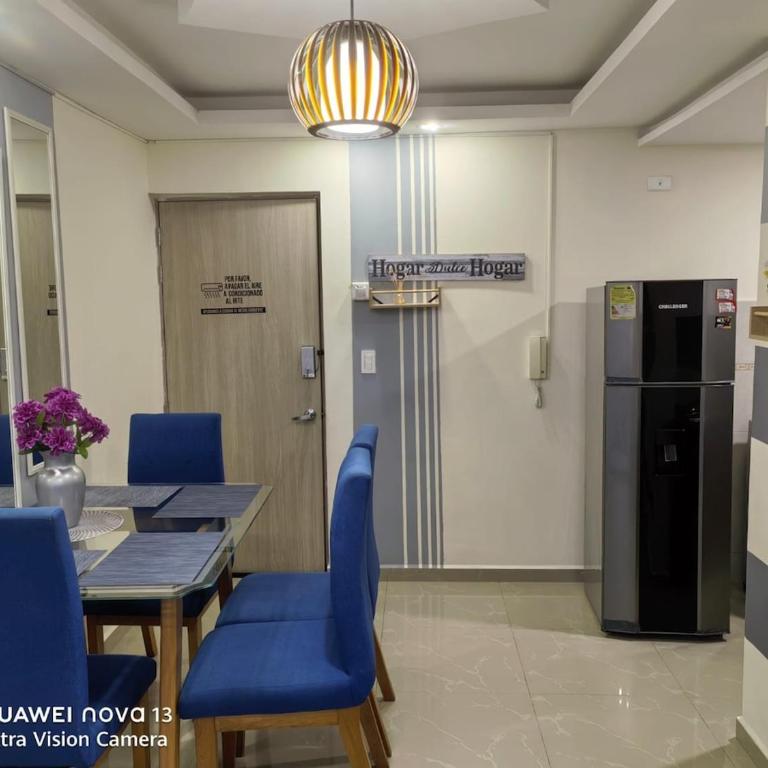Lujoso apartamento muy cerca a la Playa - Three-Bedroom Apartment - 5