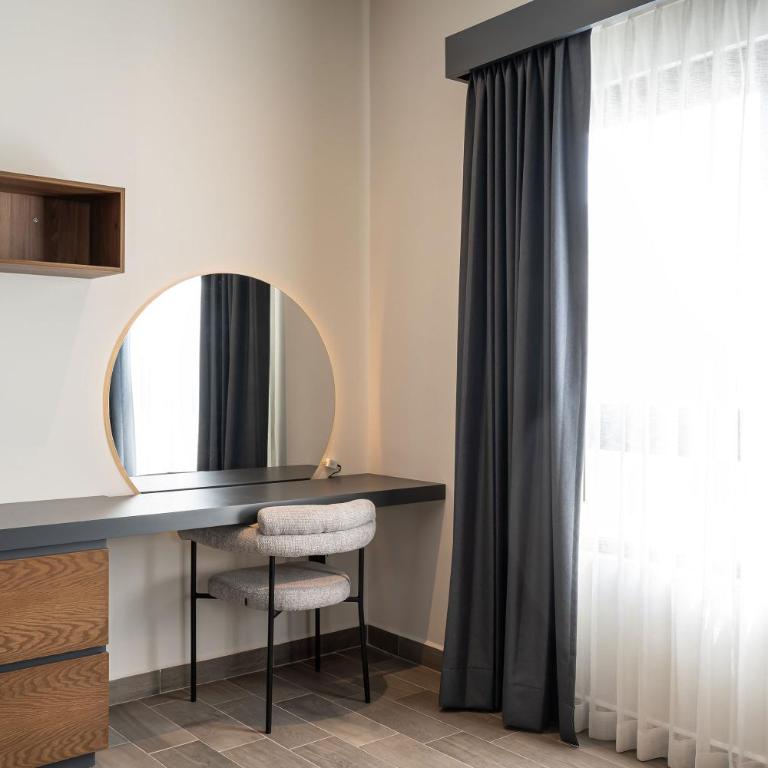 Penthouse Allende, Modern Apartment with Private Terrace - One-Bedroom Apartment - 14