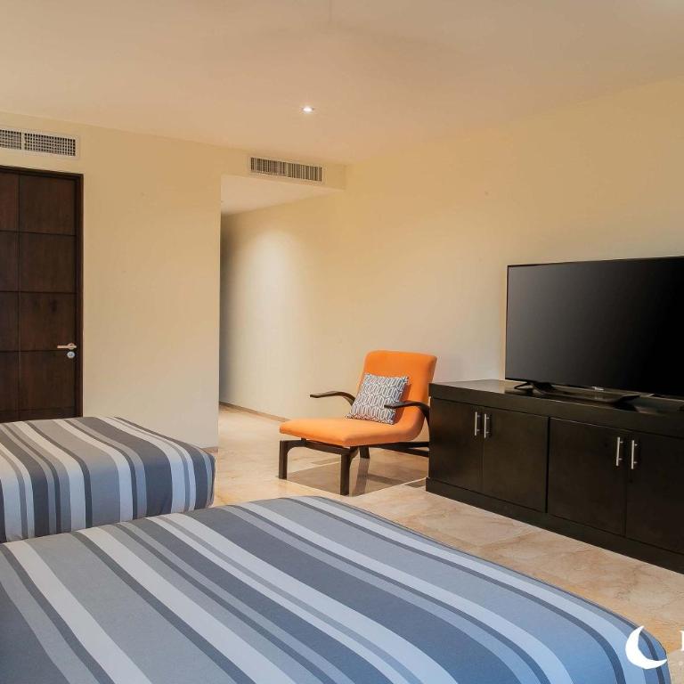 Oceanfront Villa with Pool, Hot Tub & Beach Access - Apartamento - 14