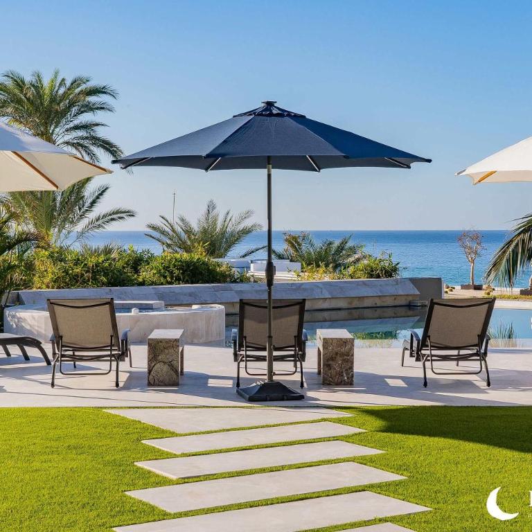 Oceanfront Villa with Pool, Hot Tub & Beach Access - Apartamento - 20