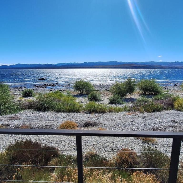 Lakefront, Jacuzzi and Pool - Two-Bedroom House - 10