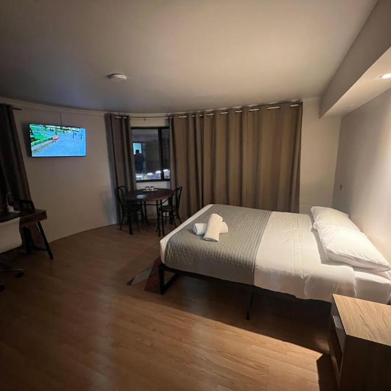 Plaza Central Hotel - Queen Room - 6