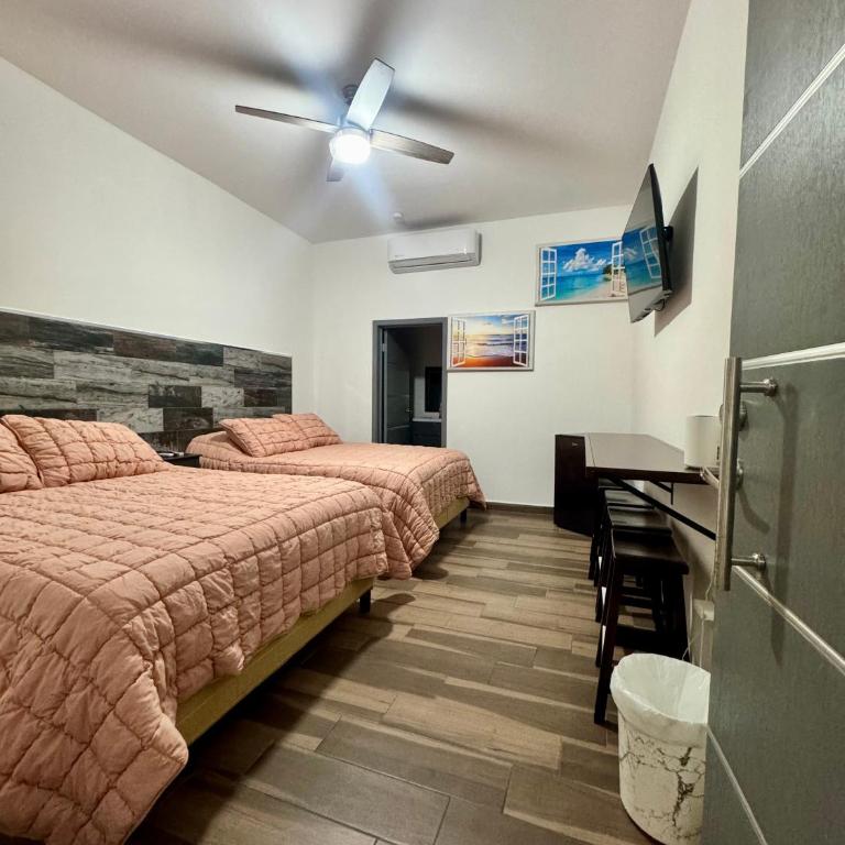 Hotel Cuatro Palmas - Double Room - 1