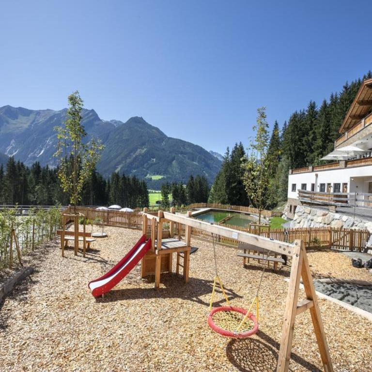 Family stay in Neukirchen with sauna - Chalet mit 3 Schlafzimmern - 22