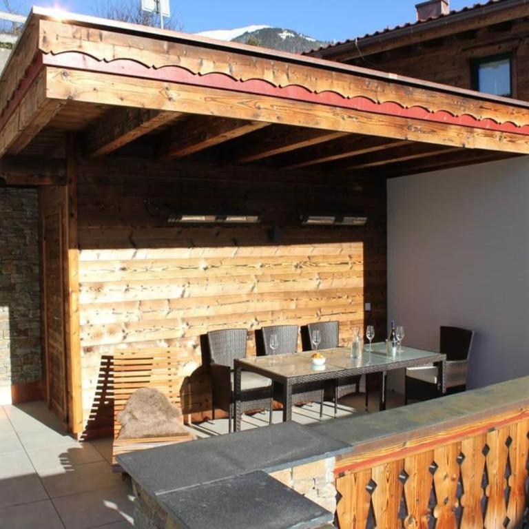 Chalet with Sauna Near Ski Bus - Superior Chalet - 23