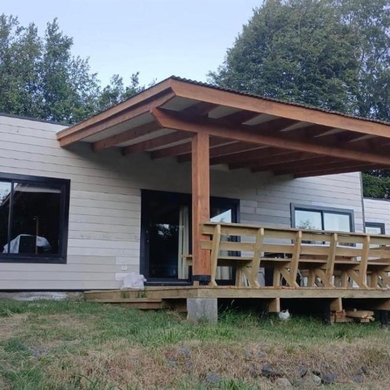 Casa cerca de lago Caburgua - Four-Bedroom House - 1