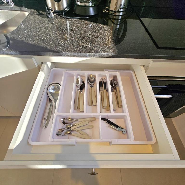 Dpto a estrenar en Asunción, excelente ubicación - One-Bedroom Apartment - 18
