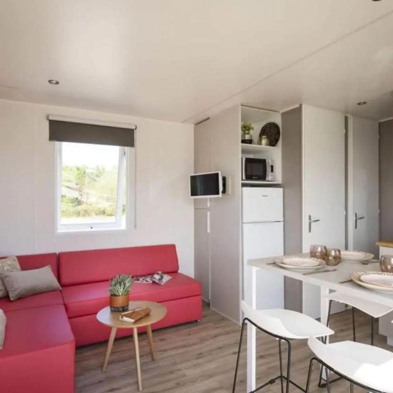 Mobil Home Spacieux pour 6 avec Terrasse - API-1-52-1464 - Mobile Home - 5