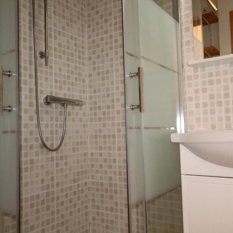 Appartement cosy 4 pers, au pied des pistes avec Wifi gratuit - FR-1-508-317 - Appartement - 8