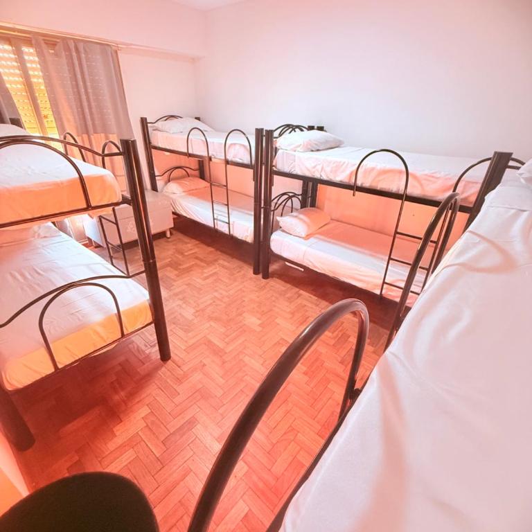 OLO Hostel & Bar Club VIEDMA - Cama en habitación compartida de 8 camas - 3