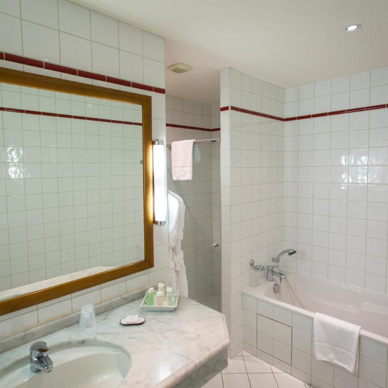 Le Manoir Au Lac - Chambre Double Supérieure Manoir - Vue sur Lac - 9