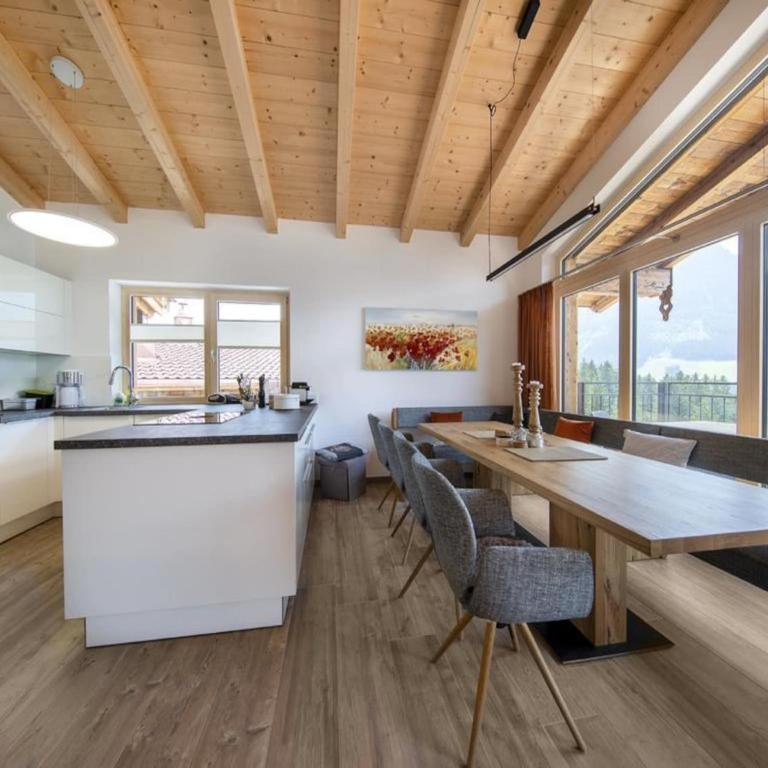 Chalet with Ski Access, Neukirchen - Superior Chalet - 11