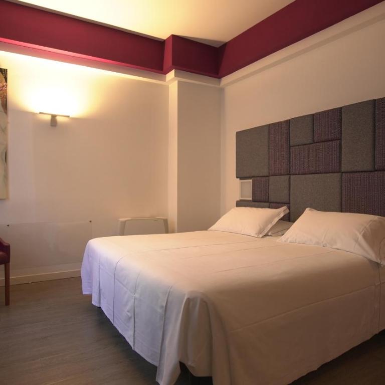 Hotel Lancaster - Superior Double Room - 8