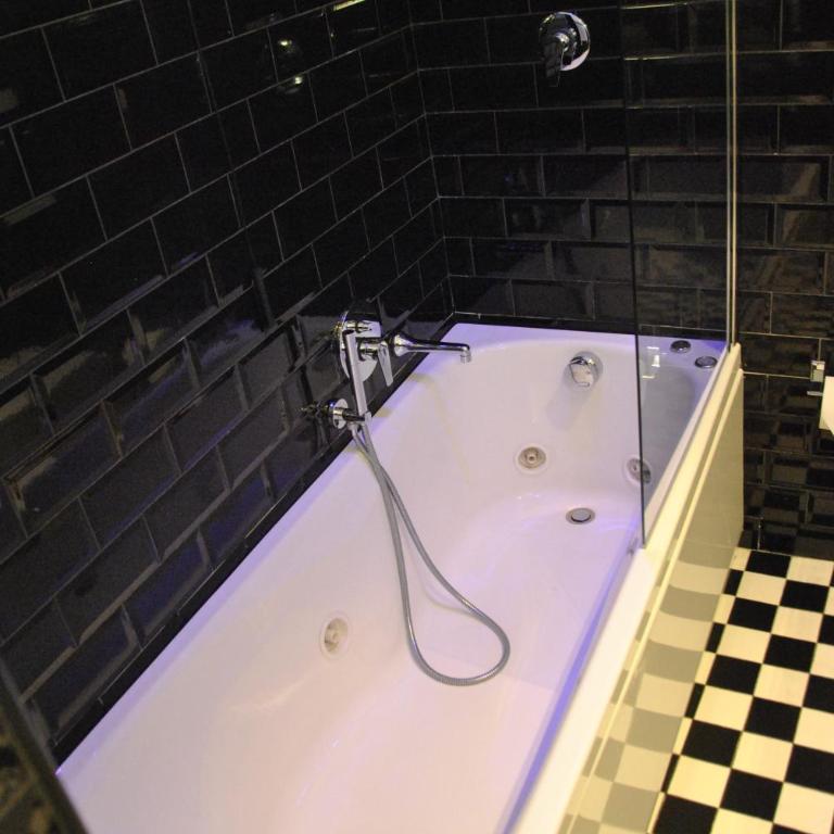 App Leoncino Design Apartment in Rome - Two-Bedroom Apartment - 26