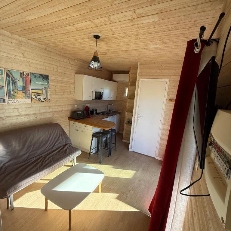 Chalet Boisé, climatisé - Piscine Village Khélus - Chalet 1 Chambre - 10