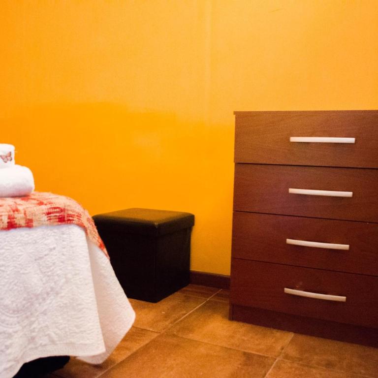 Hostal Alabalti - Habitación Doble con baño compartido - 10