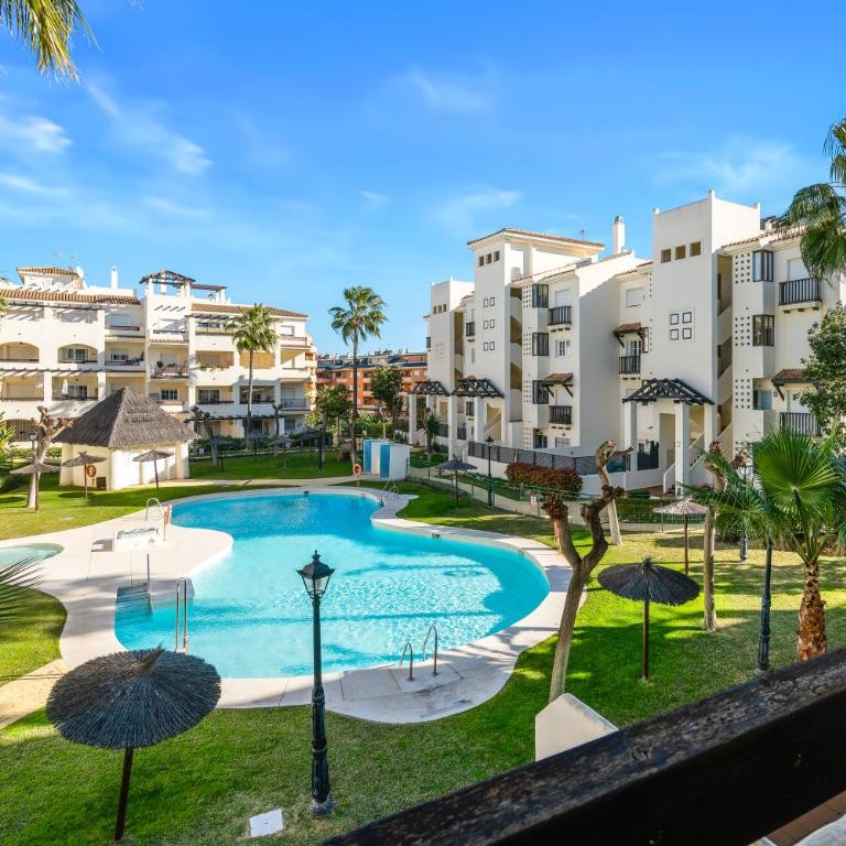 Superb 2 beds Residencial Duquesa - Apartamento de 2 dormitorios con vistas a la piscina - 21