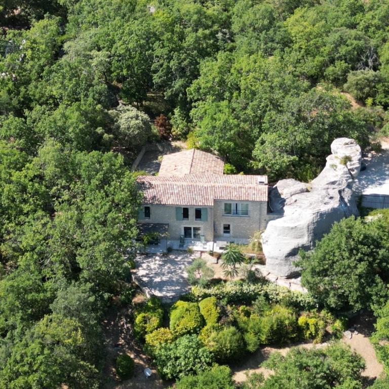 Mas à Gordes avec piscine et vue incroyable à 800 m du village - Villa Deluxe - 9