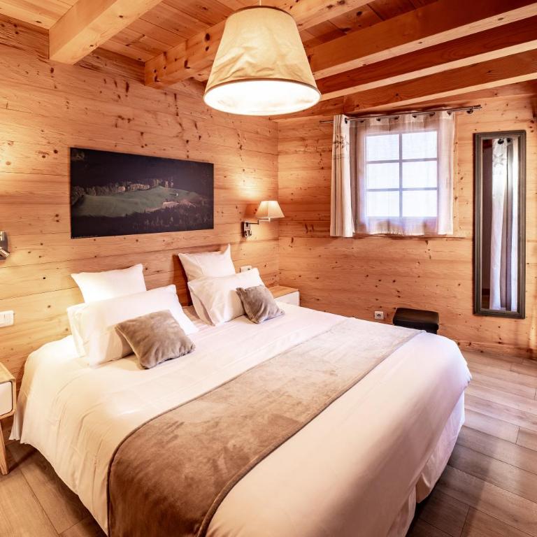 Les Couadzous Samoëns Centre, Sauna, Jacuzzi, 6 chambres, 7 salles de bains, 16 pers 250 m2 - Chalet - 7